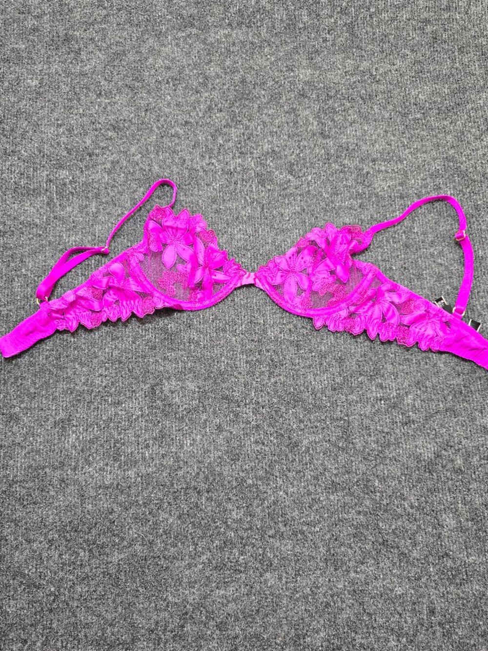 Victoria’s Secret Bra 34B Pink Lace Floral Embroidered Underwire Adjustable Stra